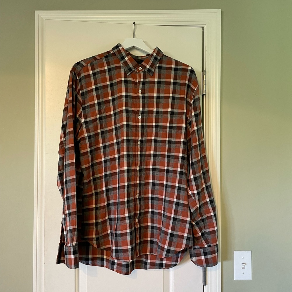 Men’s XL slim fit flannel button up
